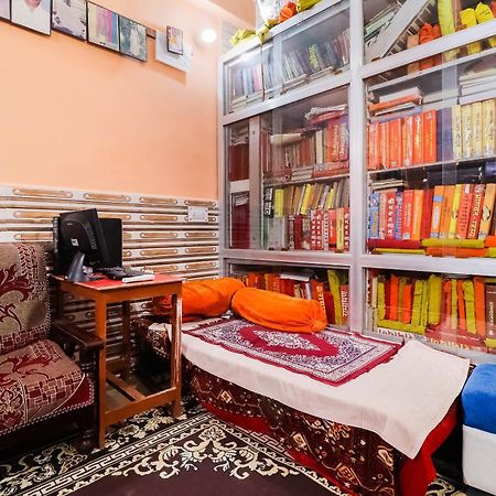 Hotel O Jyotish House Ayodhya Exterior foto