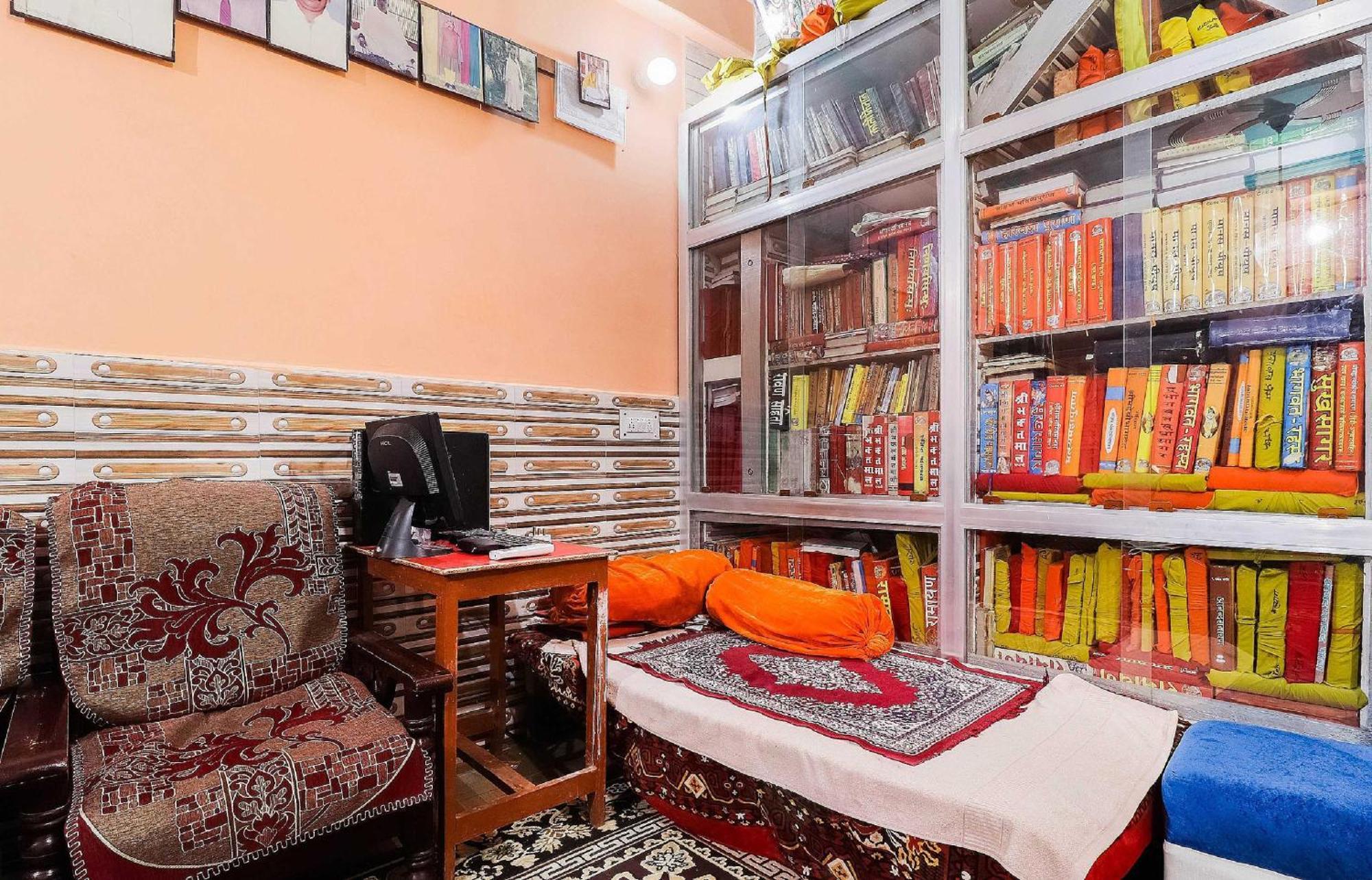Hotel O Jyotish House Ayodhya Exterior foto