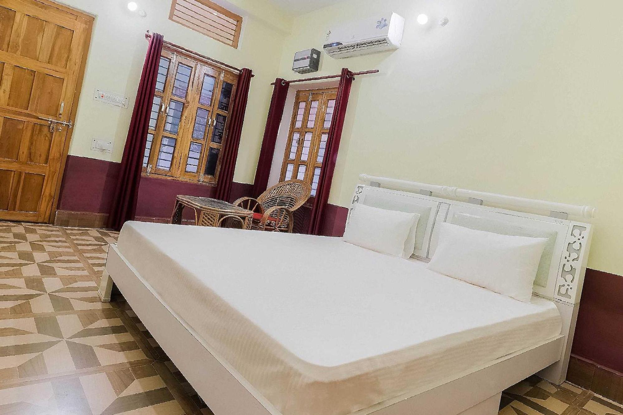 Hotel O Jyotish House Ayodhya Exterior foto