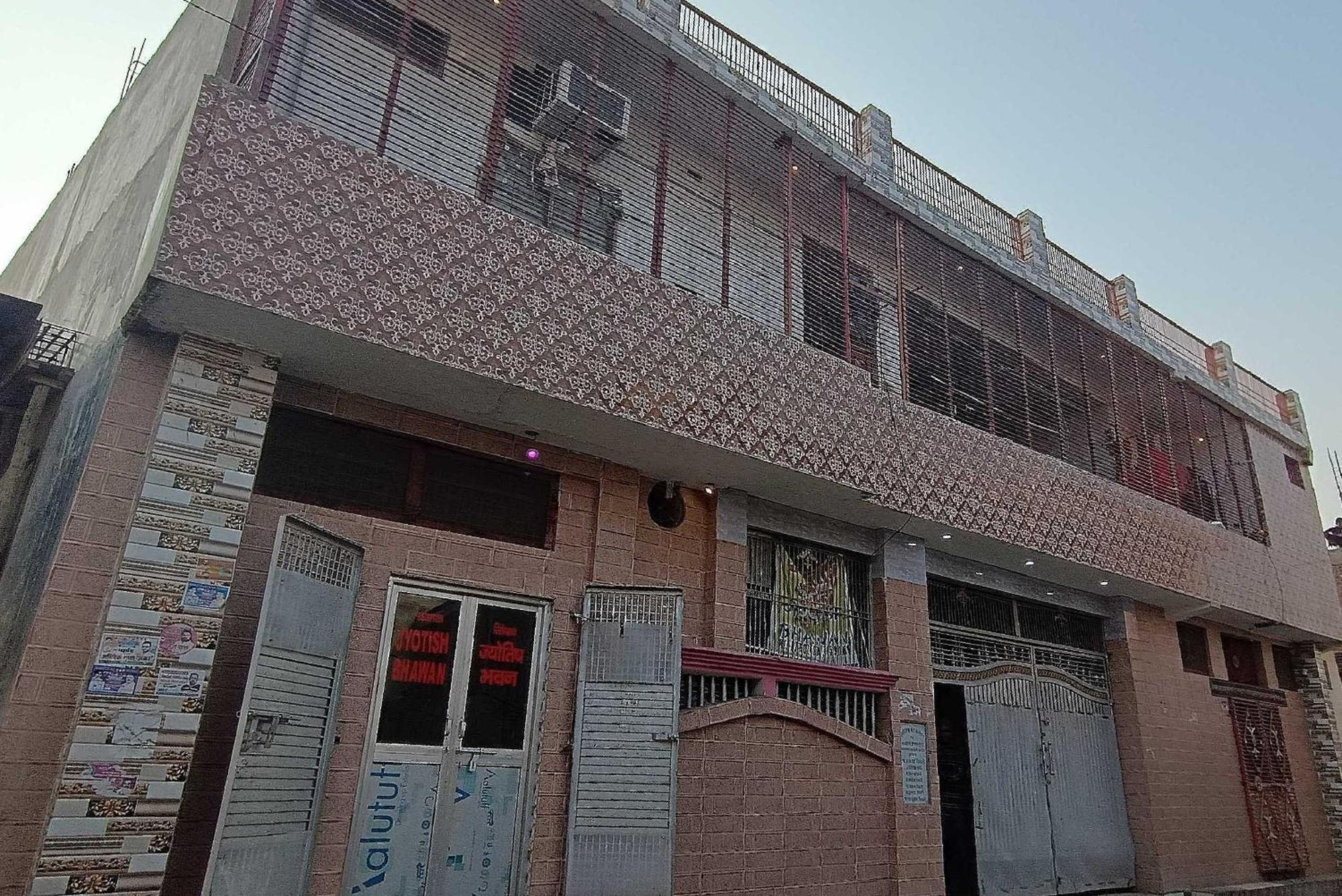 Hotel O Jyotish House Ayodhya Exterior foto