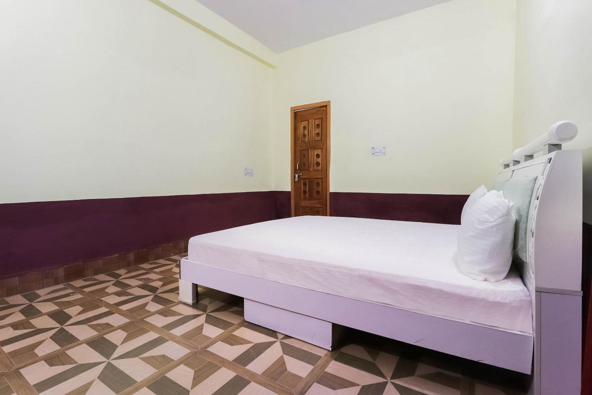 Hotel O Jyotish House Ayodhya Exterior foto