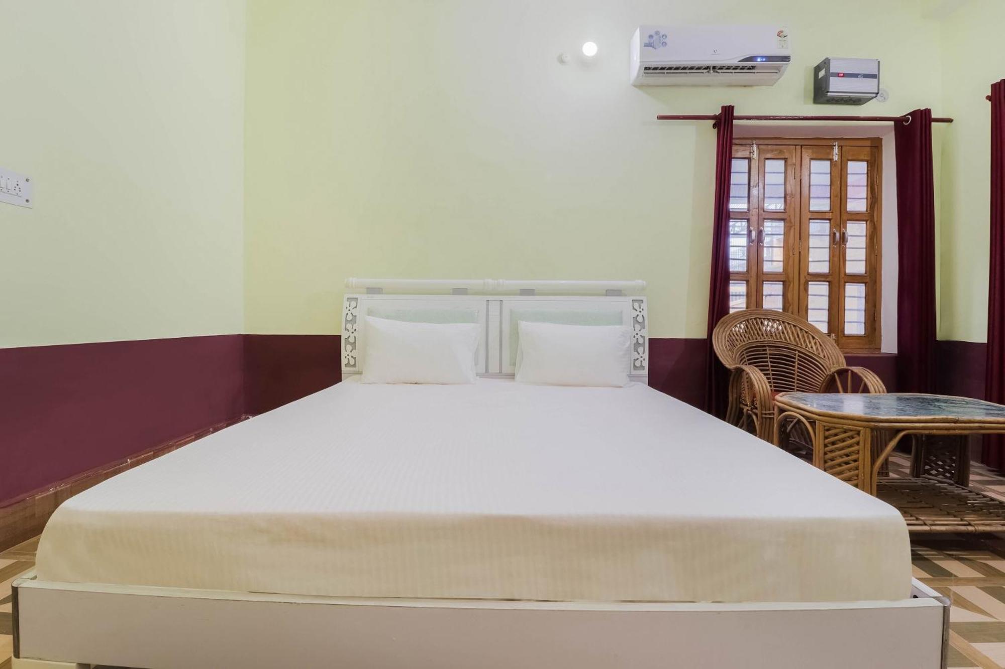Hotel O Jyotish House Ayodhya Exterior foto