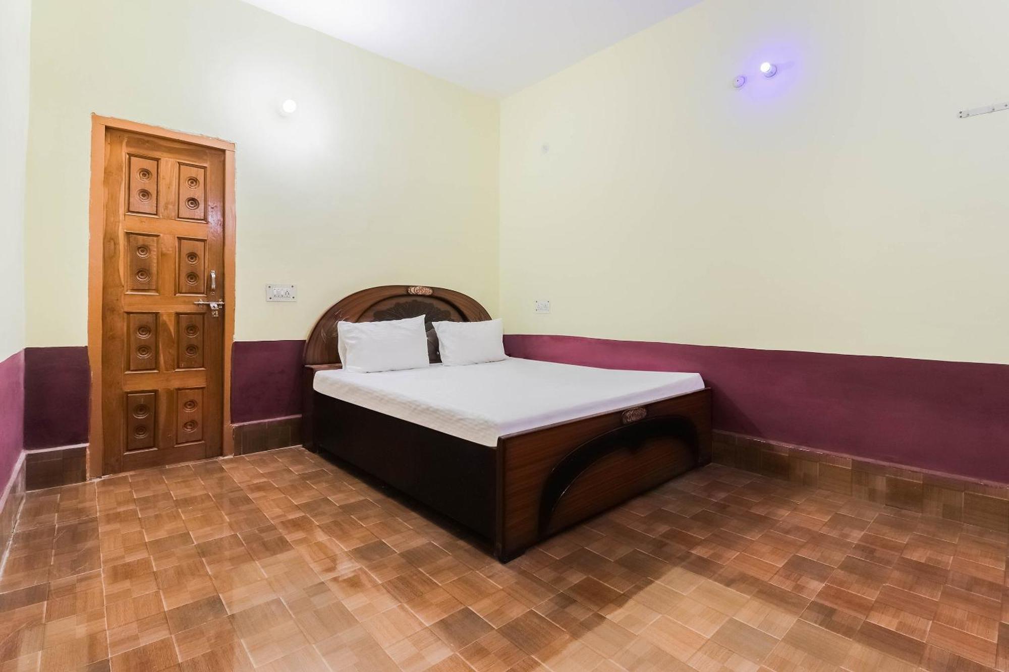 Hotel O Jyotish House Ayodhya Exterior foto
