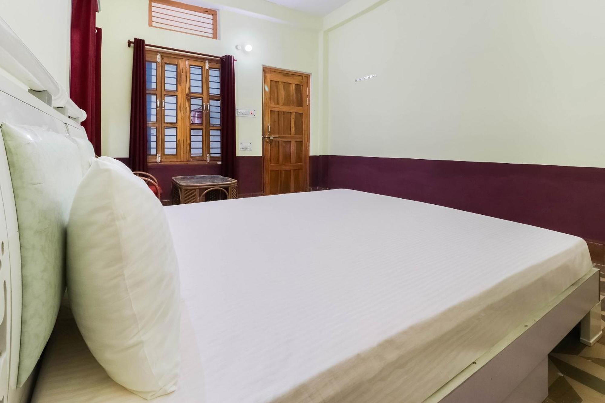Hotel O Jyotish House Ayodhya Exterior foto