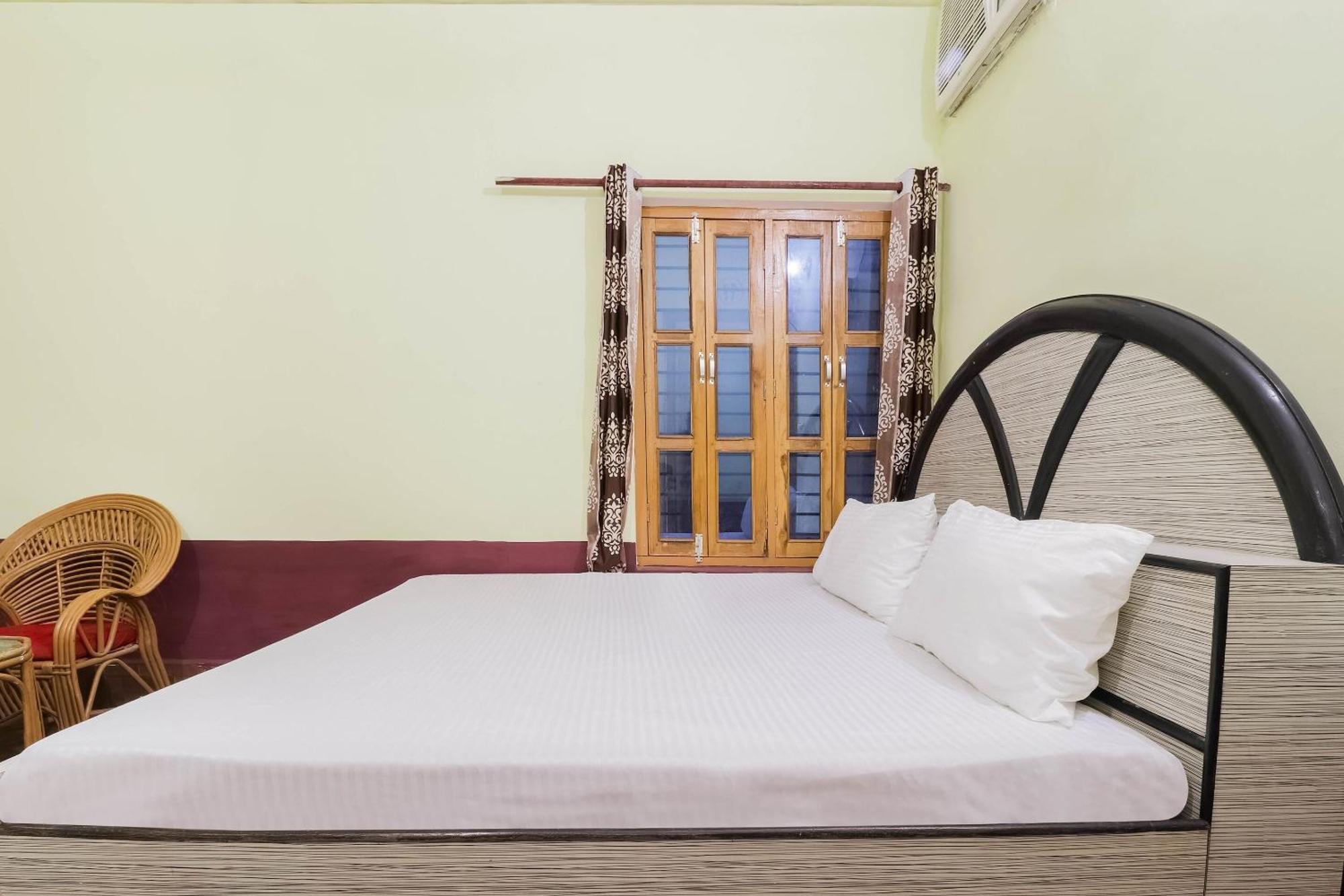 Hotel O Jyotish House Ayodhya Exterior foto